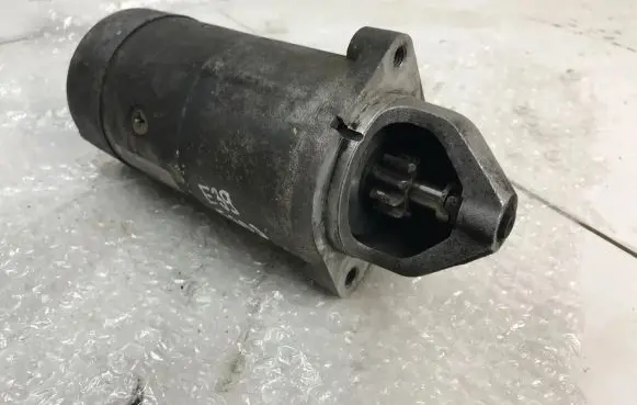 BMW 5 E39 Starter motor 2247391 63222005 E5820N