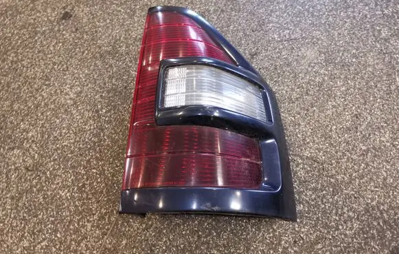 Mitsubishi Pajero Rear/tail lights