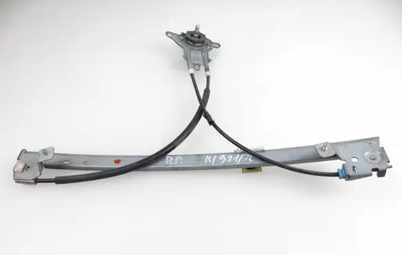 Citroen Saxo Front door manual window regulator 