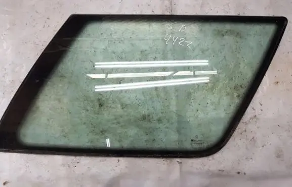 Peugeot 405 Rear side window