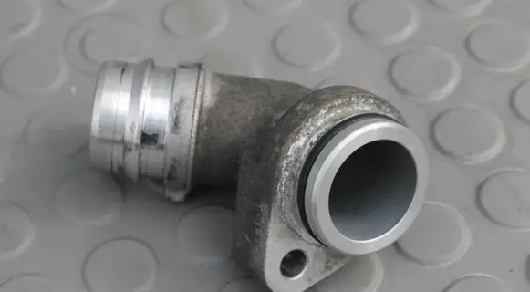 Hyundai i20 (BC3 BI3) Engine coolant pipe/hose 2563107600