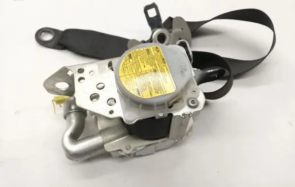 Toyota RAV 4 (XA30) Front seatbelt J082531