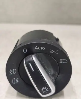 Volkswagen PASSAT B7 Light switch 3C894141A