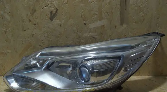 Ford C-MAX II Headlight/headlamp BM5113W030