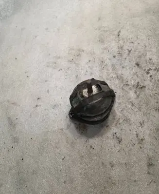 Audi A8 S8 D2 4D Gearbox mount 4D0399151 4D0399151C