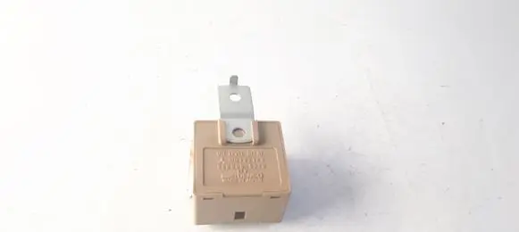 Mitsubishi Space Wagon Other control units/modules MD332124 0680005220