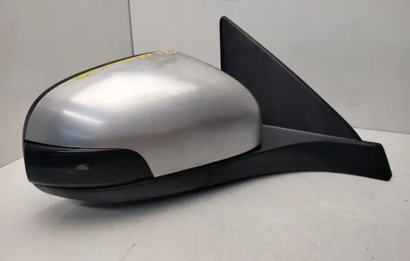 Volvo C30 Front door electric wing mirror 