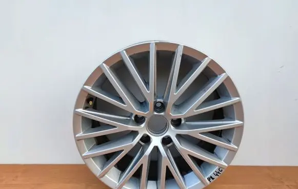 Volkswagen Scirocco R17 alloy rim 1K8601025L