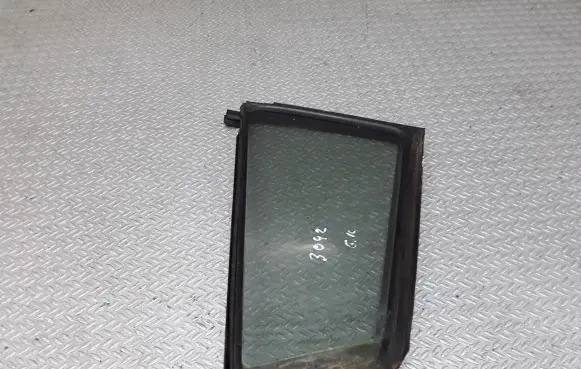 Mazda 3 I Rear vent window glass 