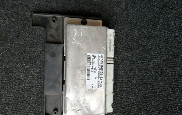 Mercedes-Benz C W203 ABS control unit/module 0195453132K05