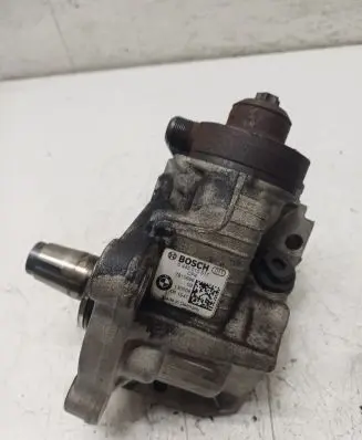 BMW 5 F10 F11 Fuel injection high pressure pump 0445010517