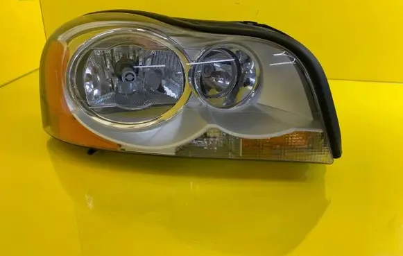 Volvo XC90 Headlight/headlamp 30764398