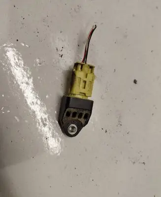 Toyota RAV 4 (XA30) Airbag deployment crash/impact sensor 8983142010 70243E2R0