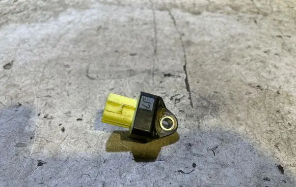 Toyota C-HR I Airbag deployment crash/impact sensor 89831F4020 5947NEAP8