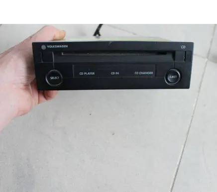 Volkswagen PASSAT B5.5 CD/DVD changer FA05717