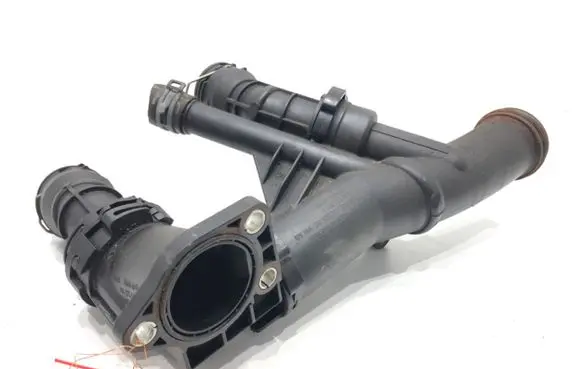 Volkswagen Golf VII Engine coolant pipe/hose 04L121026AE