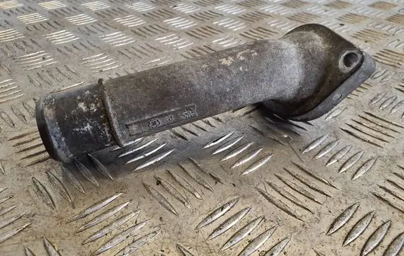 Subaru Impreza III Engine coolant pipe/hose