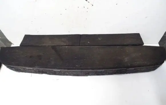 Toyota Avensis T220 Spare wheel mounting bracket 