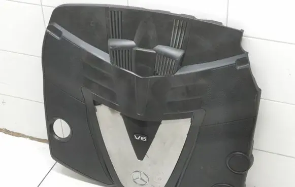 Mercedes-Benz E W211 Engine cover (trim) A6420101667