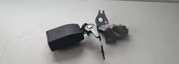 Mazda 3 II Rear seatbelt buckle