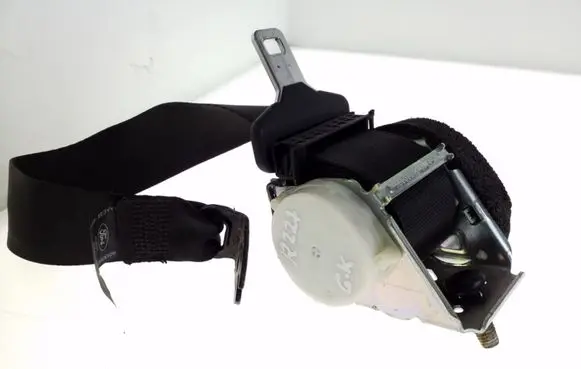 Ford Mondeo MK IV Rear seatbelt 6G9N611B69EE3YYW