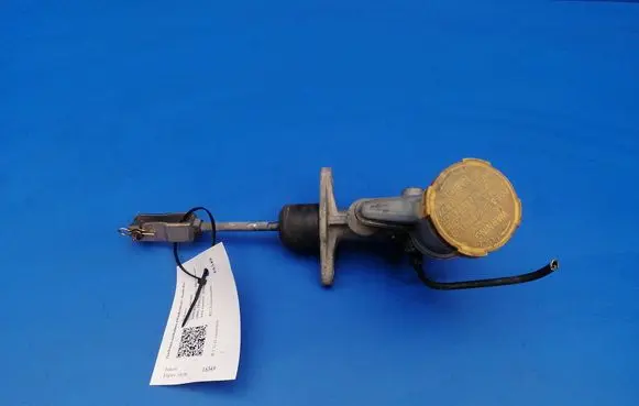 Clutch slave cylinder