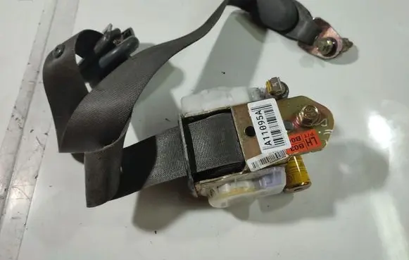Hyundai Santa Fe Front seatbelt 045259