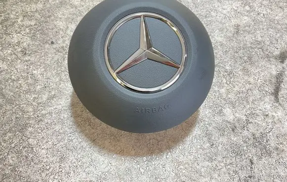 Mercedes-Benz A W177 Steering wheel airbag A0008607503