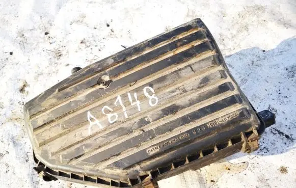 Honda FR-V Air filter box