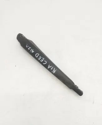 KIA Ceed Rear wiper blade arm