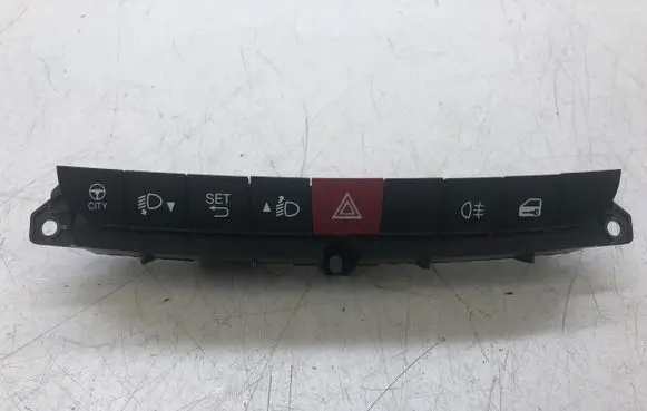 Fiat 500L Other switches/knobs/shifts 735590804