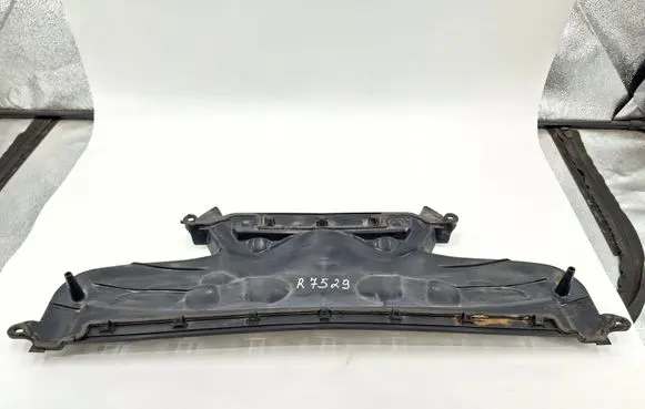 Mercedes-Benz E W211 Bonnet wind deflector A2118800436