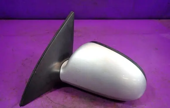 Hyundai i30 Front door electric wing mirror 876102R100