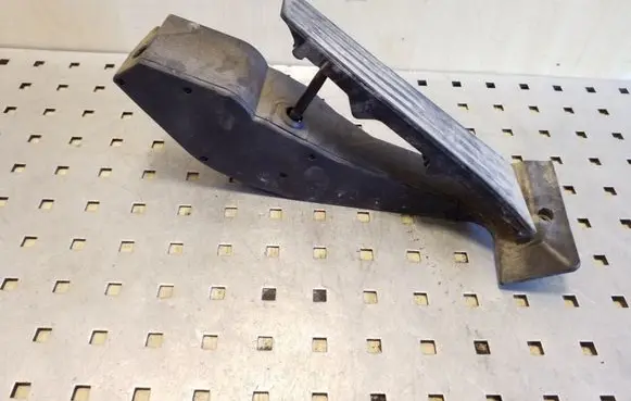 BMW X5 E70 Accelerator throttle pedal