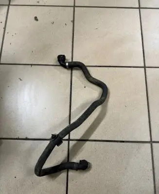BMW 5 F10 F11 Engine coolant pipe/hose 8506092