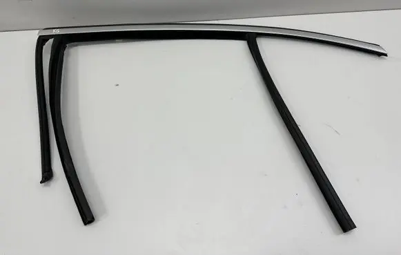 BMW 3 G20 G21 Rear door trim (molding) 