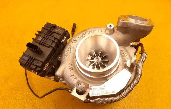 Audi A7 S7 4G Turbo 059145873ES