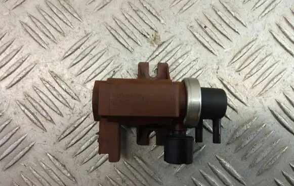Ford Focus C-MAX Turbo solenoid valve 9650098380 70096602 051286