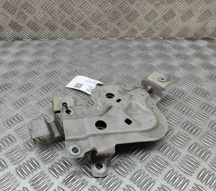 Audi e-tron Fender mounting bracket 4KE821433 4KE821469