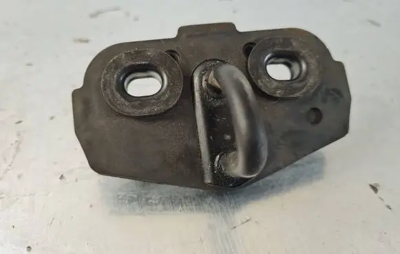 Peugeot 3008 II Loading door lock loop/hook striker 