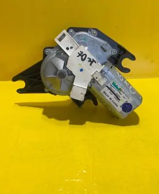 Nissan Juke I F15 Rear window wiper motor 287101KA0A