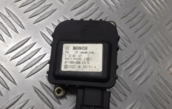 Audi A6 S6 C5 4B A/C air flow flap actuator/motor 4B1820511A