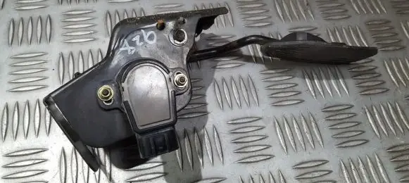 Toyota Corolla Verso AR10 Accelerator throttle pedal