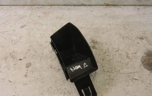 Ford C-MAX II Rear bumper mounting bracket AM5117A882BC