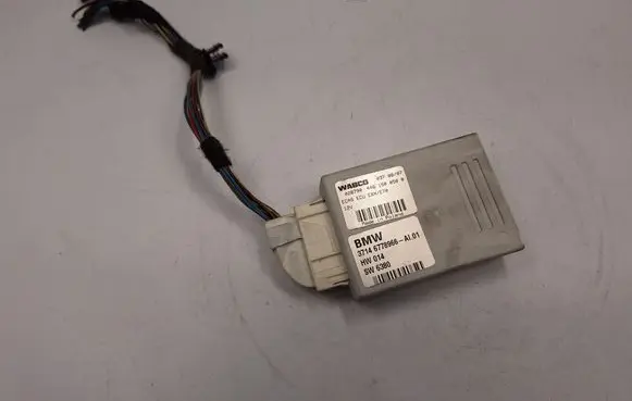 BMW X5 E70 Air suspension control unit module (rear) 37146778966 37146793163
