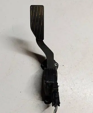 Suzuki SX4 S-Cross Accelerator throttle pedal 4940068L01S4 4940068L01 6PT00907410