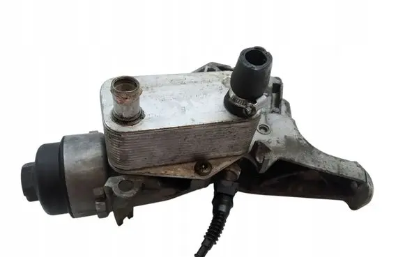 BMW 3 E46 Oil filter mounting bracket 
