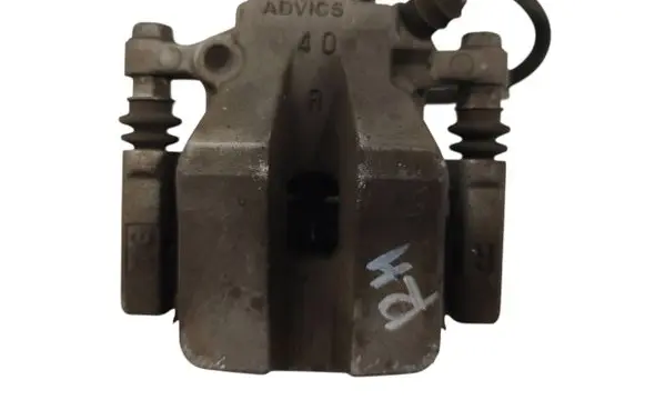 Toyota Camry VIII XV70 Rear brake caliper