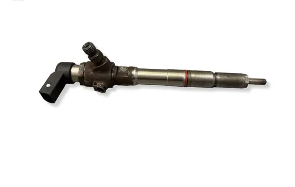 Volkswagen Polo V 6R Fuel injector 03L130277B