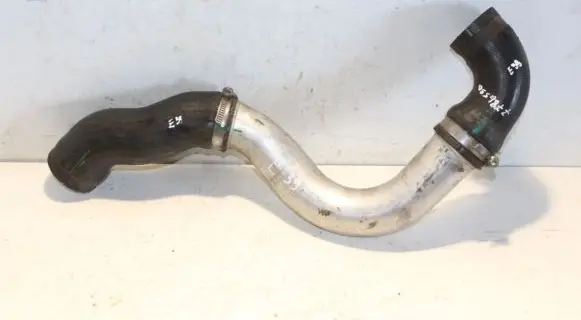 BMW 5 E39 Intercooler hose/pipe 2249669 7786530